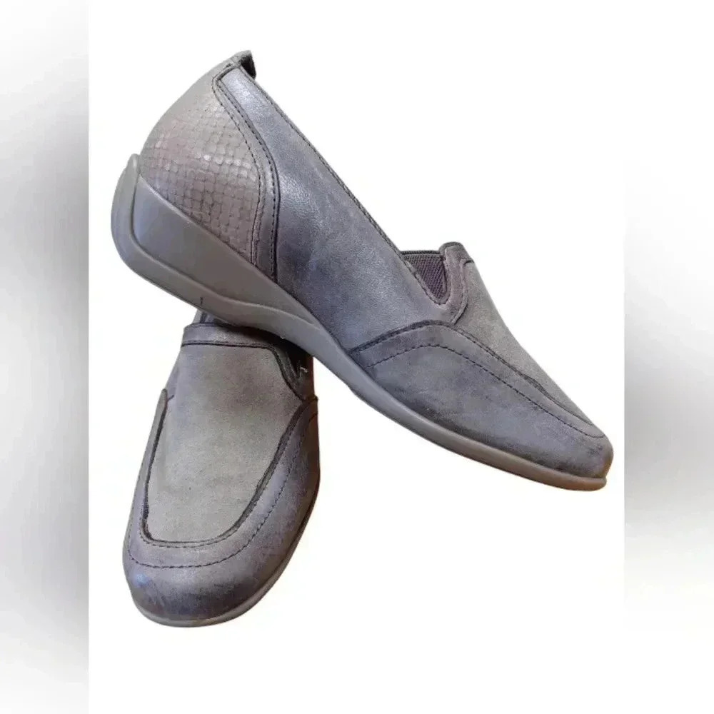 Classicwalker EUC  Leather Loafer Gray Reptile Pattern Size 36